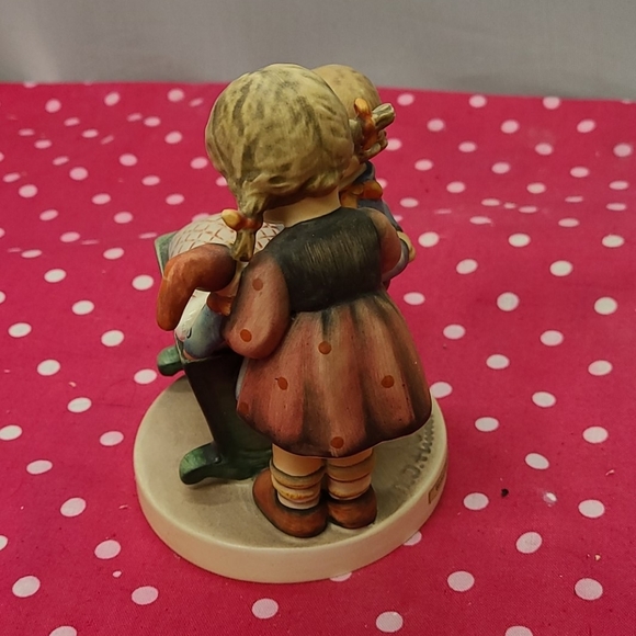 VINTAGE M.I. HUMMEL Figurine 333 blessed event1955 - Picture 3 of 8